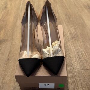 Gianvitto Rossi Black and Nude Heels